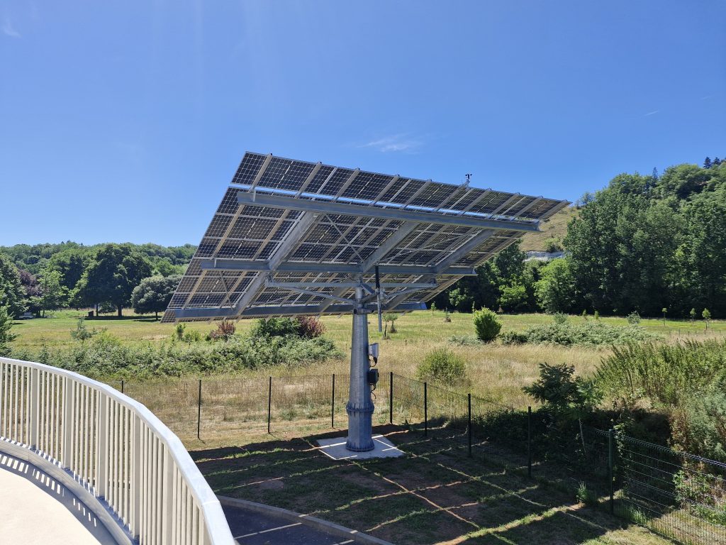 Tracker solaire STEP Le Bugue