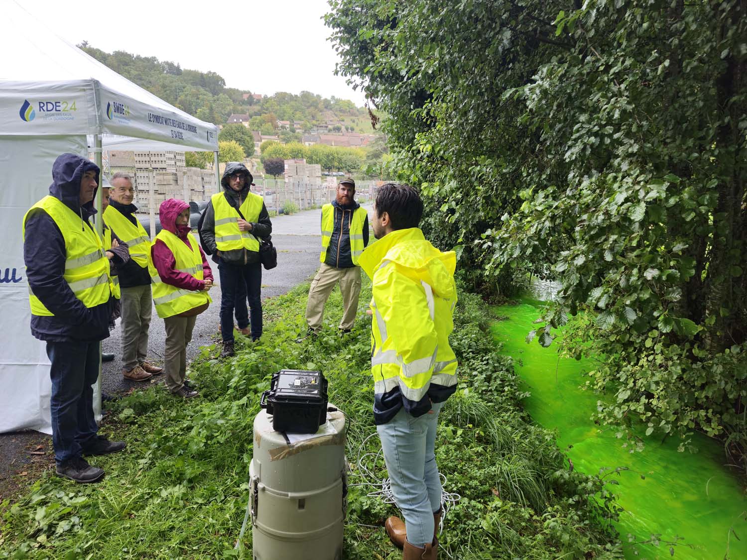 Un exercice grandeur nature pour prévenir les risques de pollution de l’eau potable. Traçage