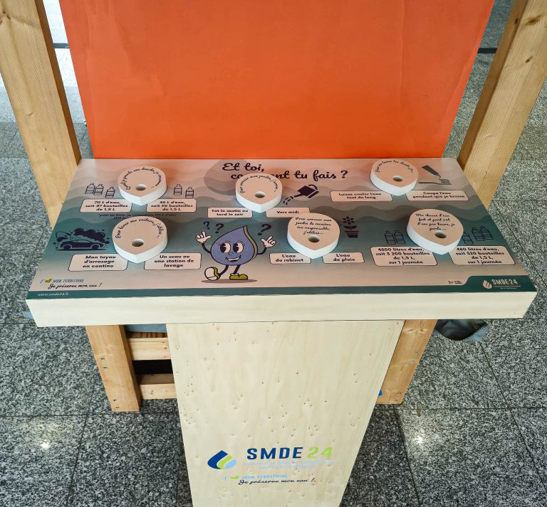 Exposition pédagogique eau potable SMDE 24