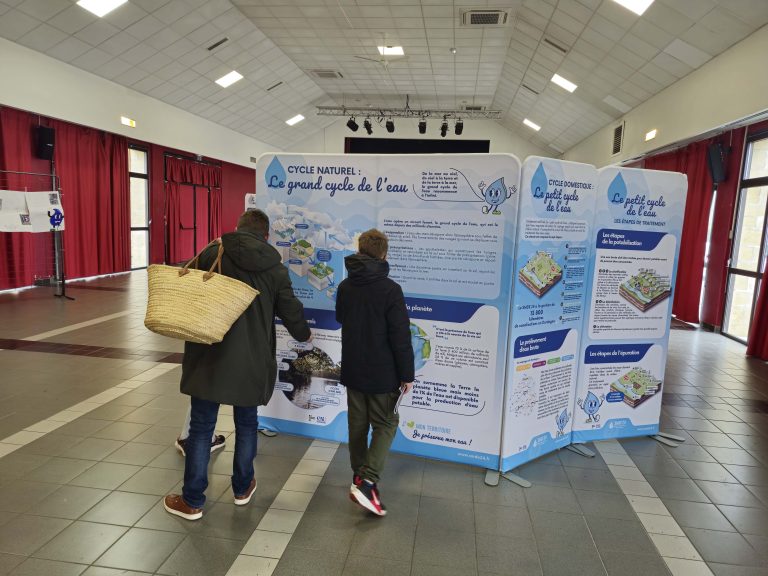 Exposition pédagogique eau potable SMDE 24