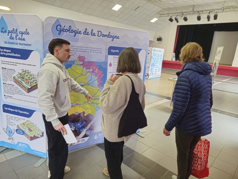Exposition pédagogique eau potable SMDE 24